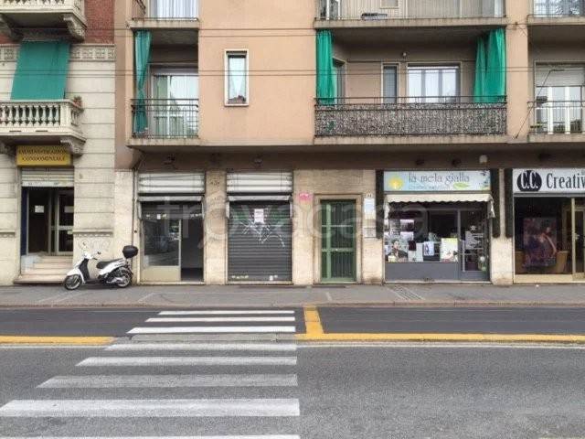 negozio in vendita a Torino in zona Millefonti