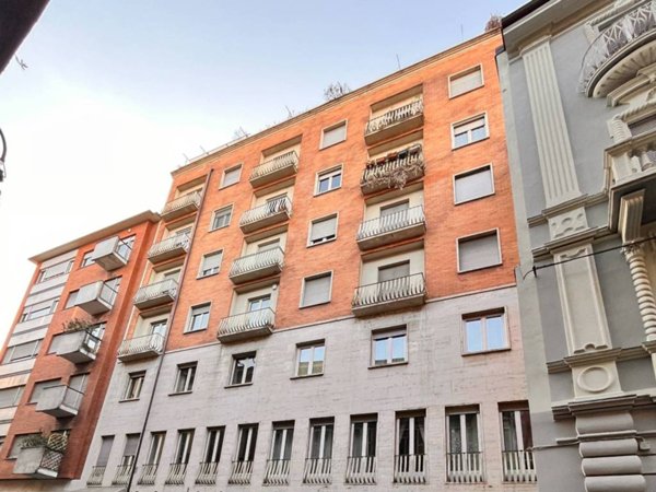 locale commerciale in vendita a Torino