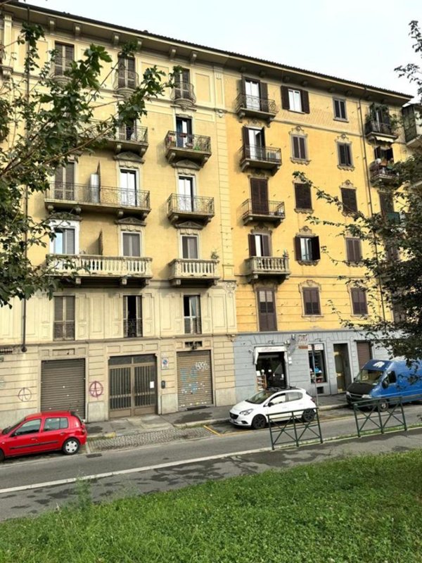 appartamento in vendita a Torino in zona Aurora