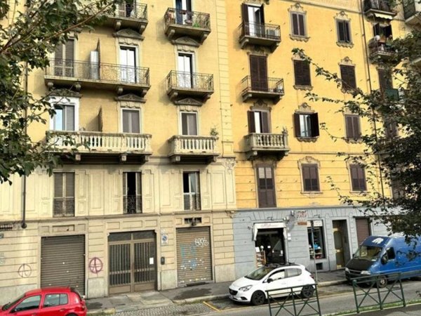 appartamento in vendita a Torino in zona Aurora