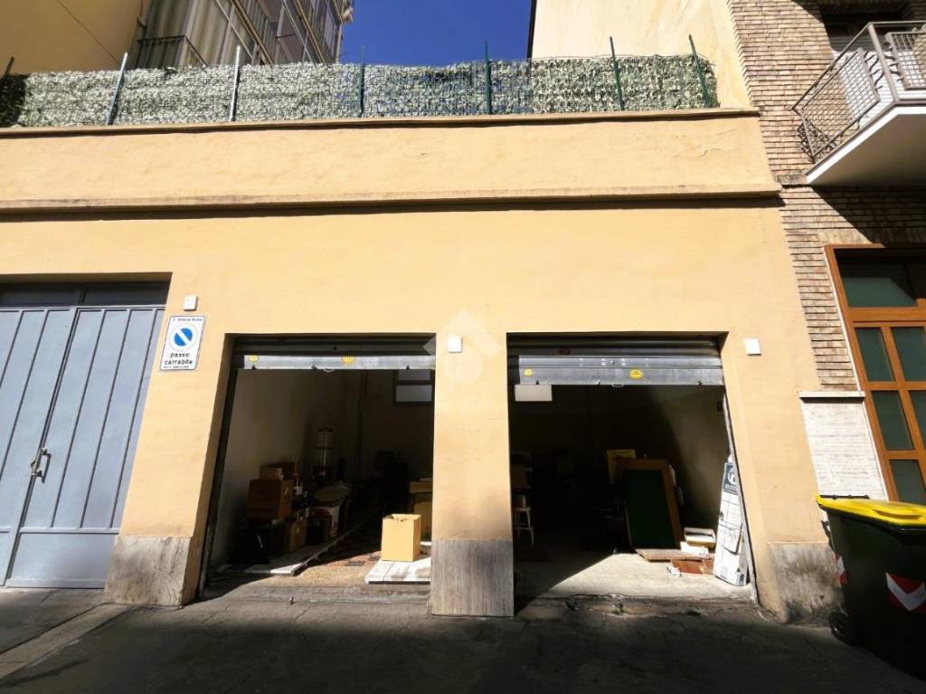 locale di sgombero in vendita a Torino in zona Borgata Vittoria