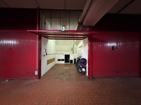 locale di sgombero in vendita a Torino in zona Santa Rita