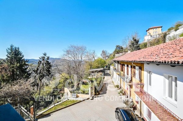 casa indipendente in vendita a Torino in zona Madonna del Pilone