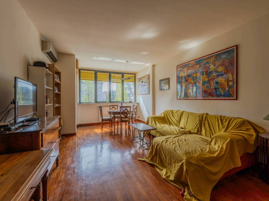 appartamento in vendita a Torino in zona Mirafiori Nord