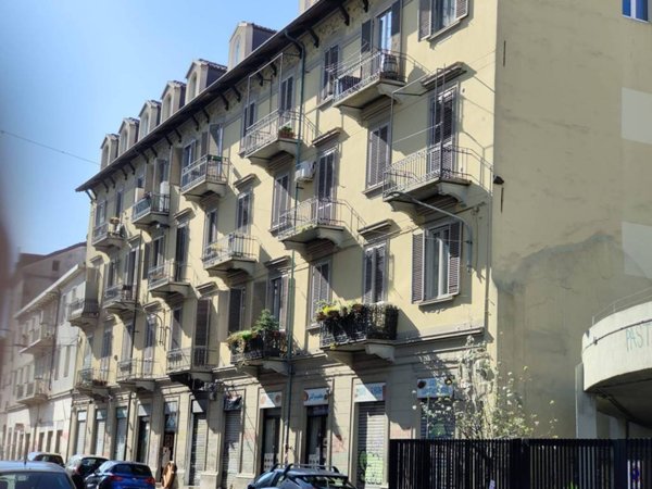 appartamento in vendita a Torino in zona Aurora