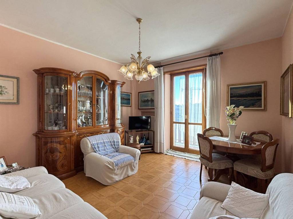appartamento in vendita a Torino in zona Santa Rita