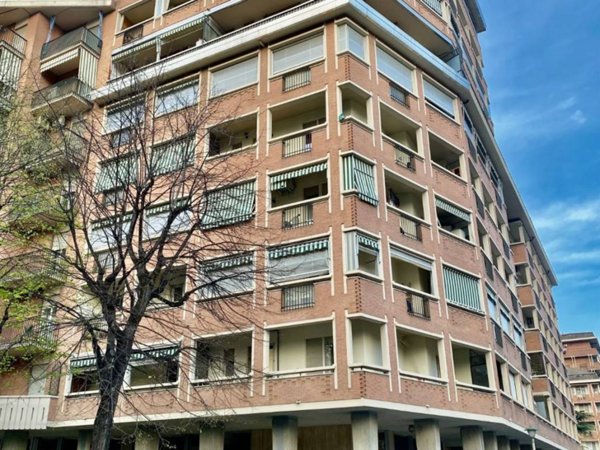 appartamento in vendita a Torino in zona Mirafiori Sud