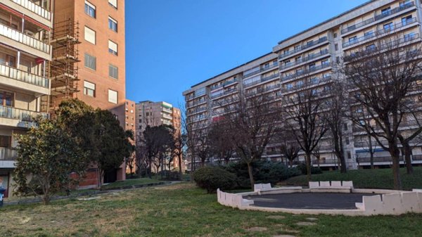 appartamento in vendita a Torino in zona Mirafiori Nord