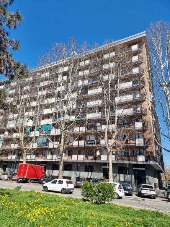 appartamento in vendita a Torino in zona Mirafiori Nord