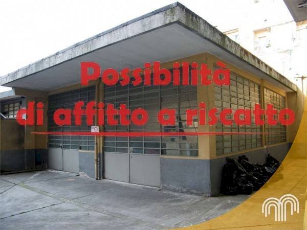 locale commerciale in vendita a Torino in zona Barriera di Milano