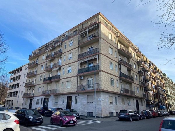 appartamento in vendita a Torino in zona Pozzo Strada