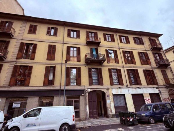 appartamento in vendita a Torino in zona Aurora