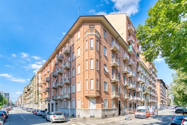 appartamento in vendita a Torino in zona Pozzo Strada