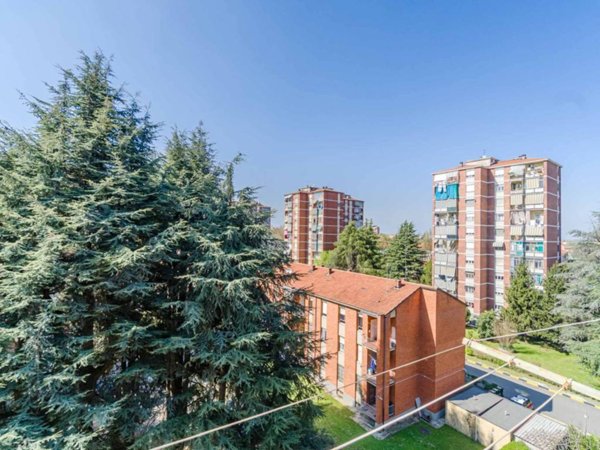 appartamento in vendita a Torino in zona Vallette