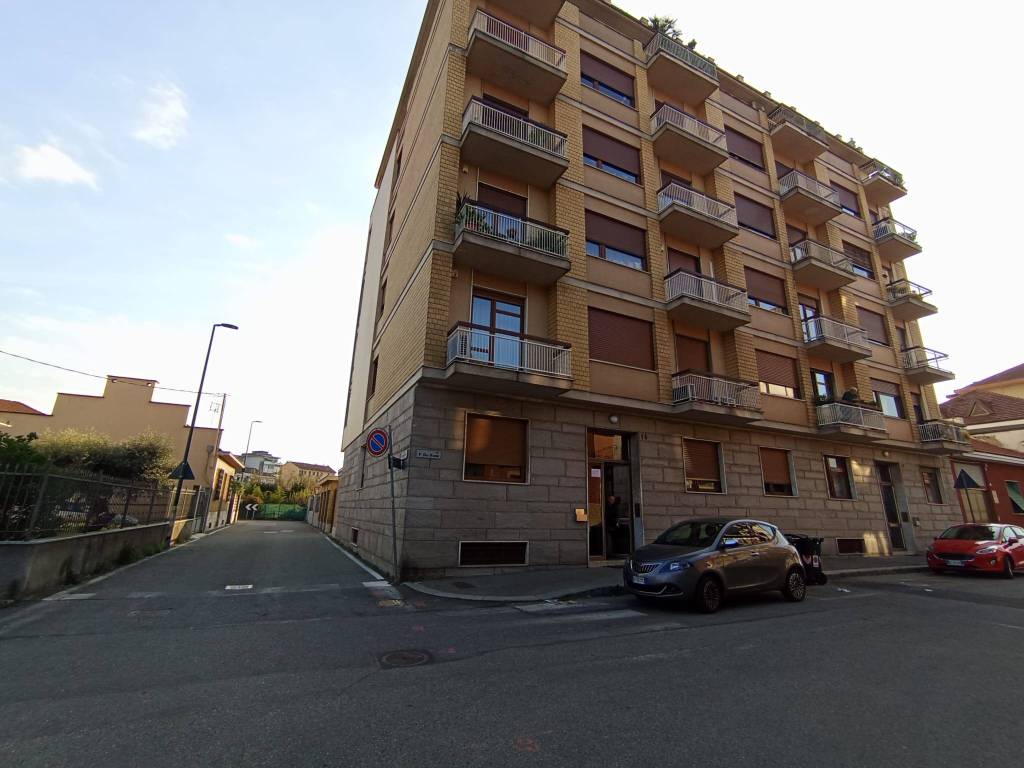 appartamento in vendita a Torino in zona Barca