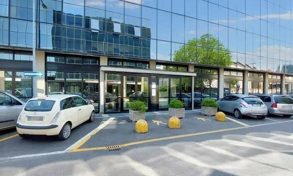 ufficio in vendita a Torino in zona Mirafiori Sud