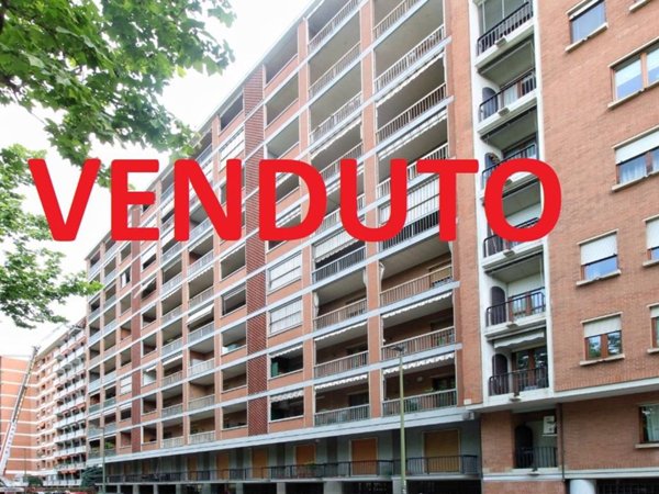 appartamento in vendita a Torino in zona Parella