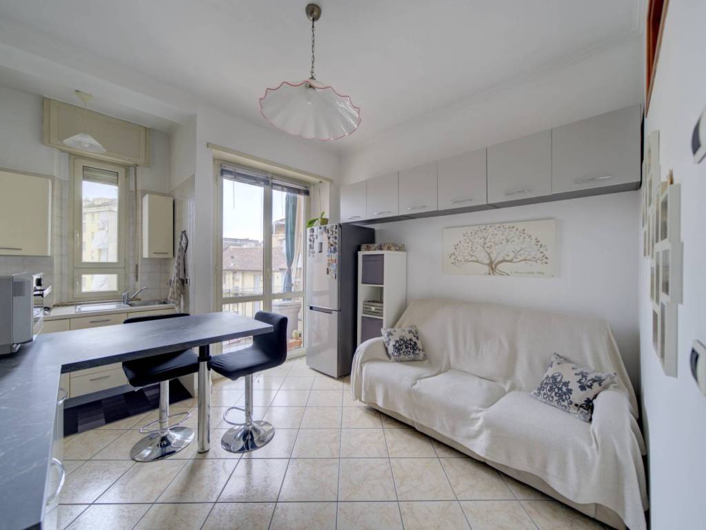 appartamento in vendita a Torino in zona Borgo San Paolo