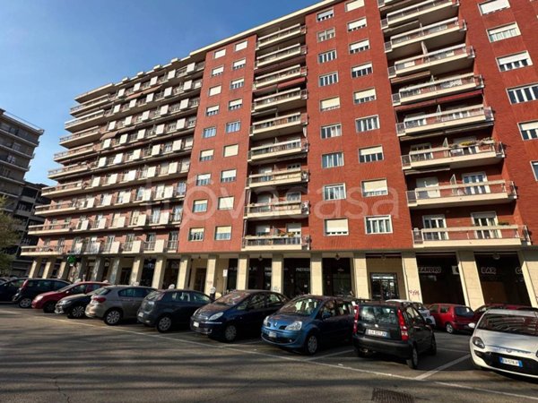 appartamento in vendita a Torino in zona Mirafiori Nord