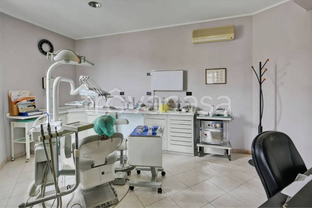 ufficio in vendita a Torino in zona Millefonti