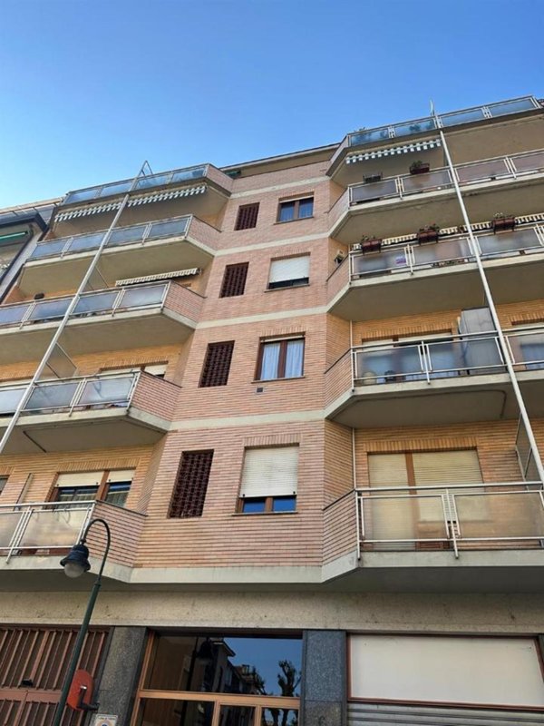 appartamento in vendita a Torino in zona Crocetta