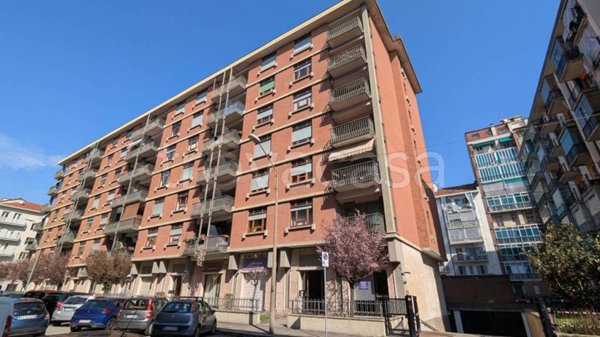 appartamento in vendita a Torino in zona Lingotto