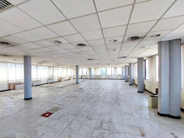 ufficio in vendita a Torino in zona Mirafiori Sud