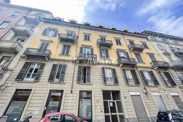 appartamento in vendita a Torino in zona San Salvario
