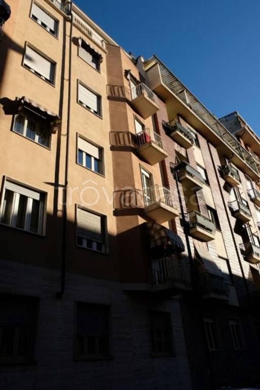 appartamento in vendita a Torino in zona Borgata Vittoria