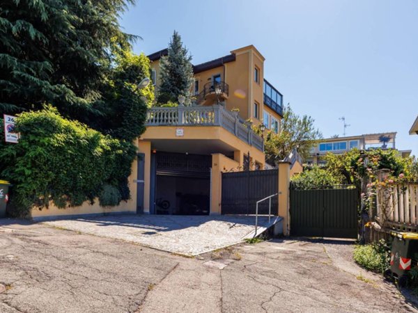 casa indipendente in vendita a Torino in zona Borgo Po