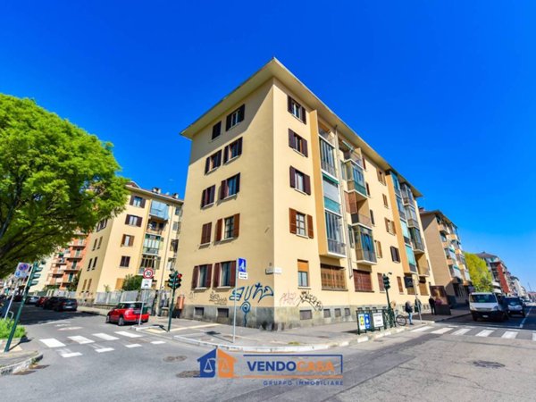 appartamento in vendita a Torino in zona Lingotto