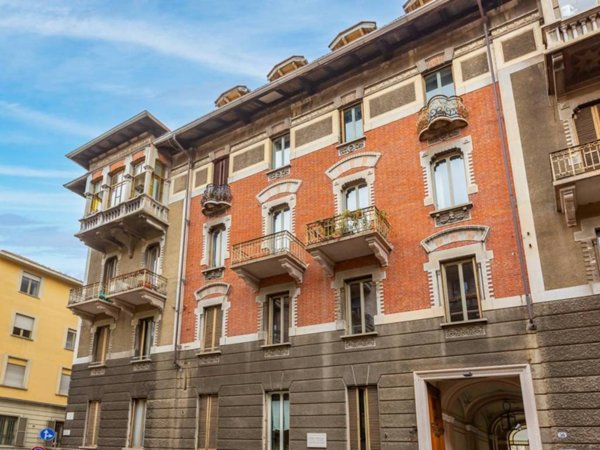 appartamento in vendita a Torino in zona San Salvario