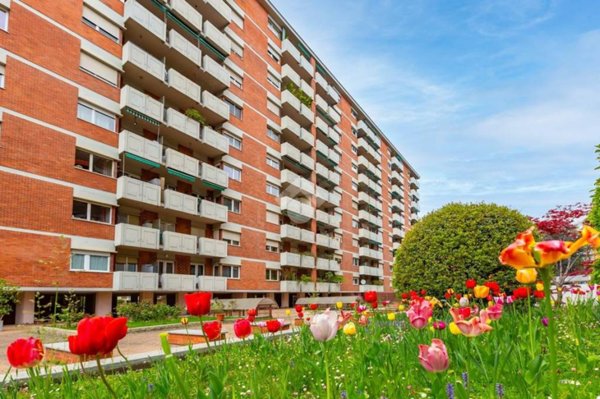 appartamento in vendita a Torino in zona Santa Rita