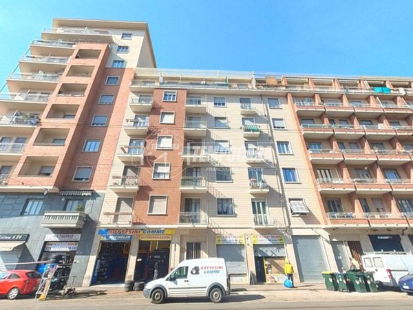 appartamento in vendita a Torino in zona Regio Parco