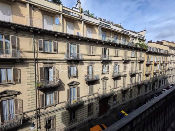 appartamento in vendita a Torino in zona Cit Turin