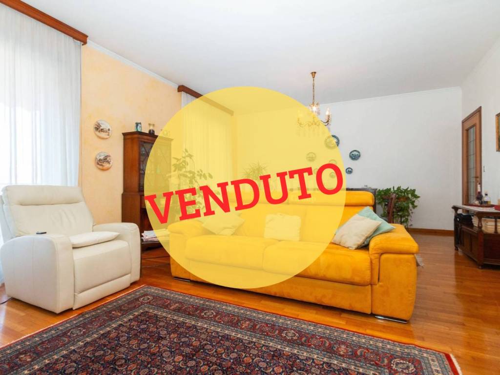appartamento in vendita a Torino in zona Parella