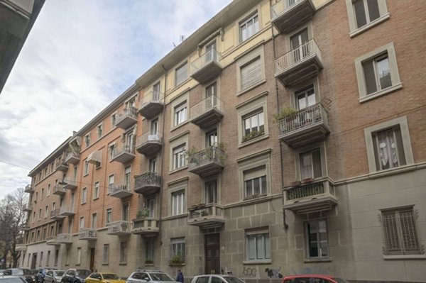 appartamento in vendita a Torino in zona Cit Turin
