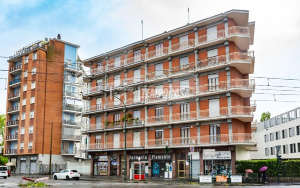 appartamento in vendita a Torino in zona Lucento
