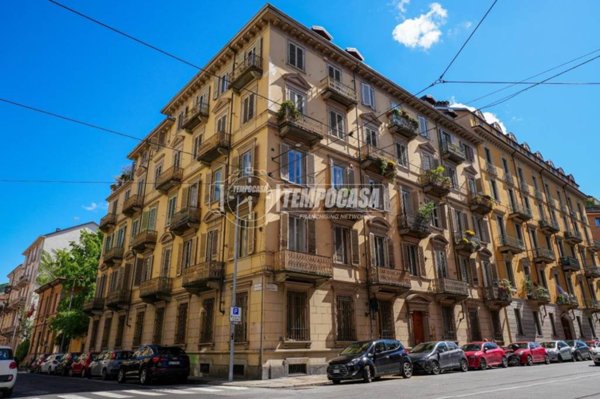 appartamento in vendita a Torino in zona San Salvario