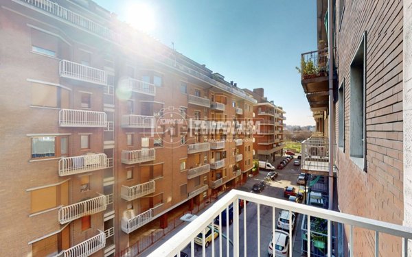 appartamento in vendita a Torino in zona Santa Rita