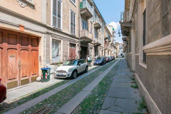 appartamento in vendita a Torino in zona Cenisia