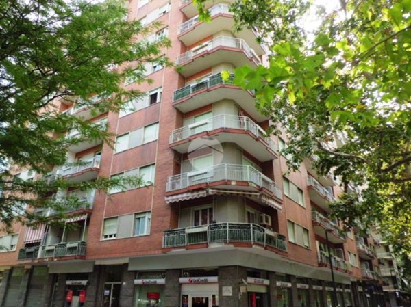 appartamento in vendita a Torino in zona Mirafiori Nord
