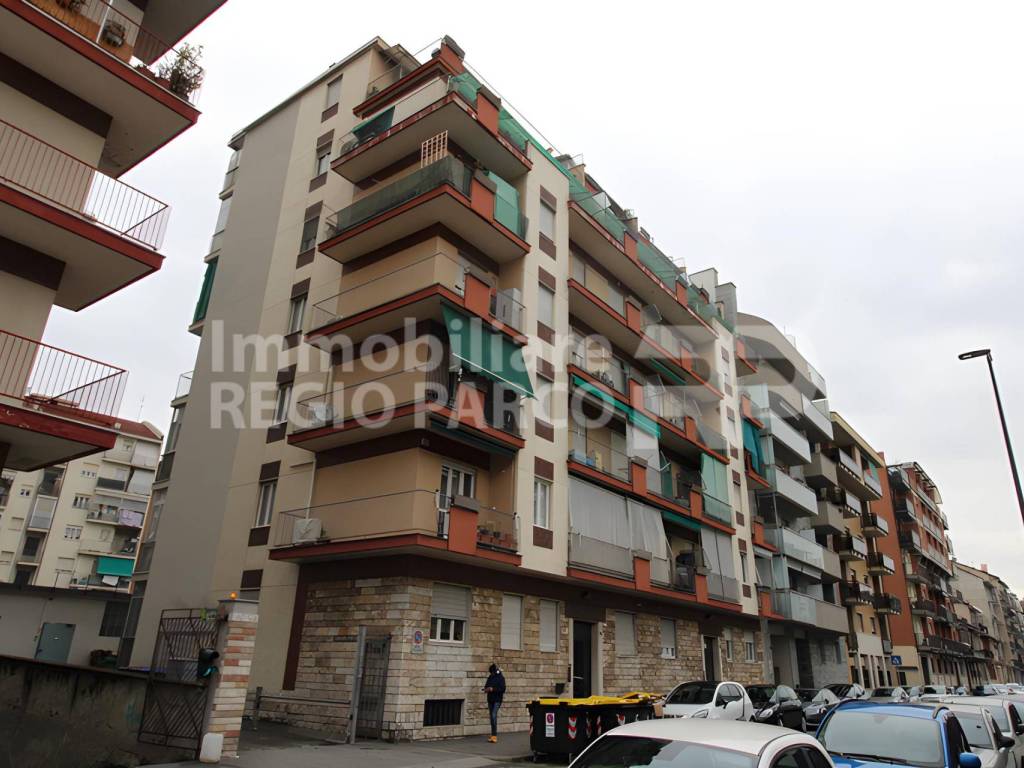 appartamento in vendita a Torino in zona Borgo San Paolo