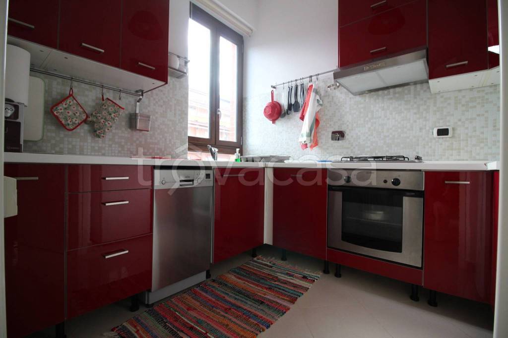 appartamento in vendita a Torino in zona Millefonti