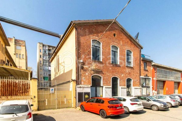 negozio in vendita a Torino in zona Barriera di Milano