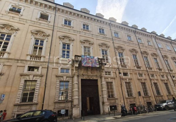 appartamento in vendita a Torino in zona Centro Storico