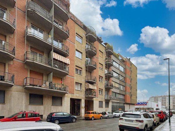 appartamento in vendita a Torino in zona Santa Rita