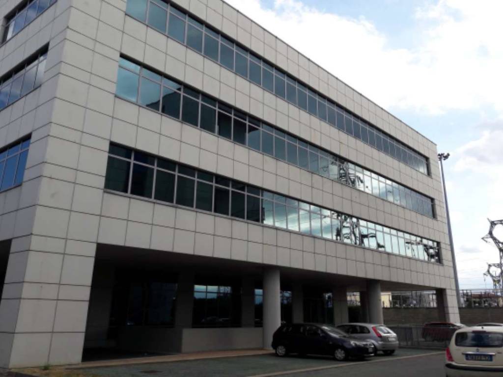ufficio in vendita a Torino in zona Mirafiori Sud