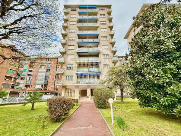 appartamento in vendita a Torino in zona Santa Rita