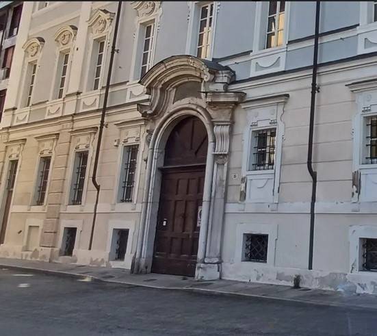 intera palazzina in vendita a Torino